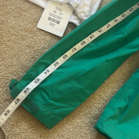 MEC windbreaker/ shell & t-shirt combo - Picture 10 of 17